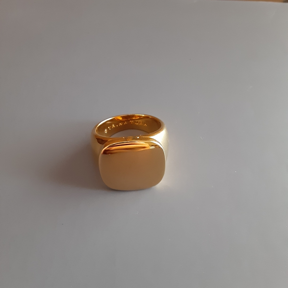 Trina turk plated signet ring